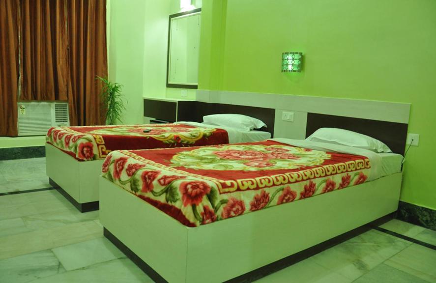 Hotel Kiran Palace Varanasi Værelse billede