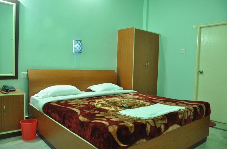Hotel Kiran Palace Varanasi Værelse billede